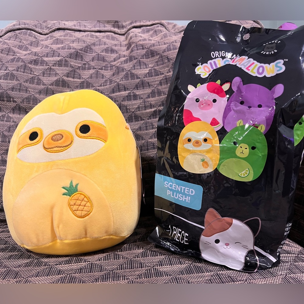 8” Bermuda Pineapple Scented Squishmallow Sloth